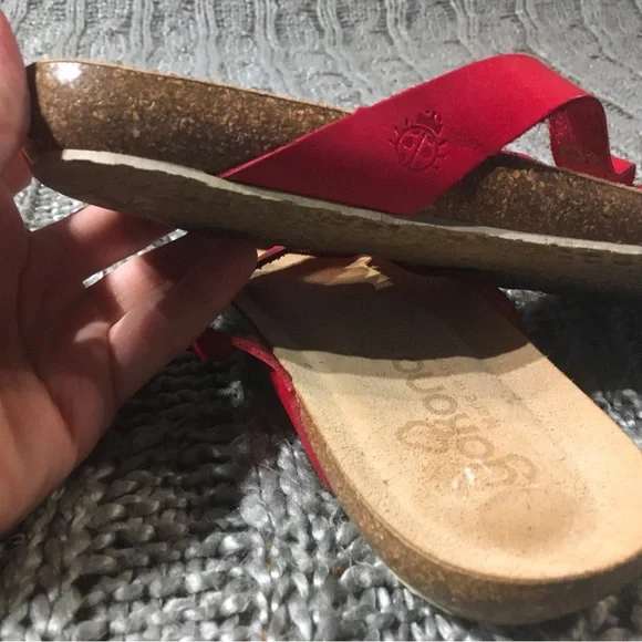 Yokono sandals/size 9/ red - Picture 6 of 7